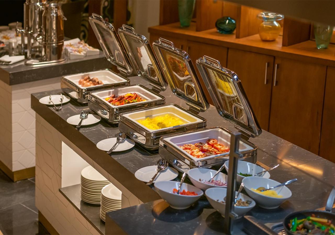 Crystal Inn Hotel - Alamein (Adults Only) El Alamein Esterno foto A chafing dish buffet
