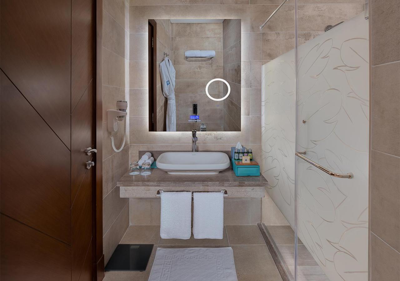 Crystal Inn Hotel - Alamein (Adults Only) El Alamein Esterno foto Bathroom